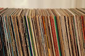 Guide to Selling Vinyl Records: Tips for Music Enthusiasts