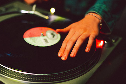 Exploring the Enduring Charm of DJ Vinyl in Modern Music Culture